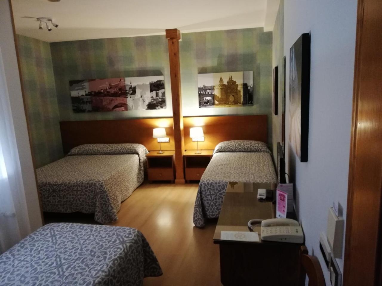 Hostal Santo Tome Толедо Экстерьер фото
