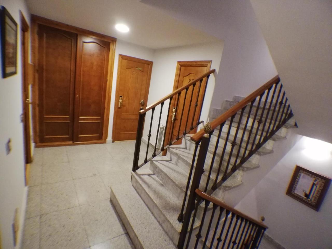 Hostal Santo Tome Толедо Экстерьер фото
